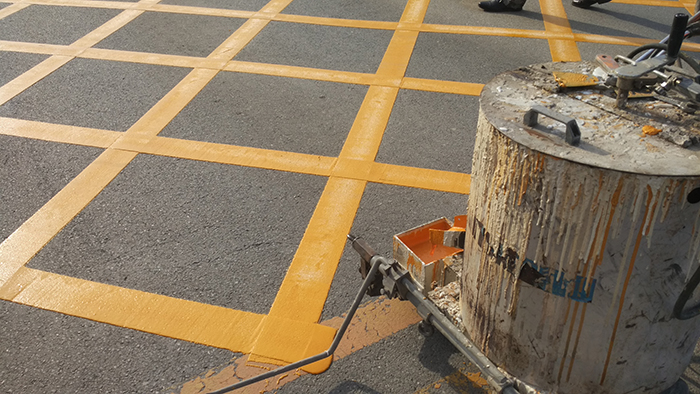 黄色禁停网格线